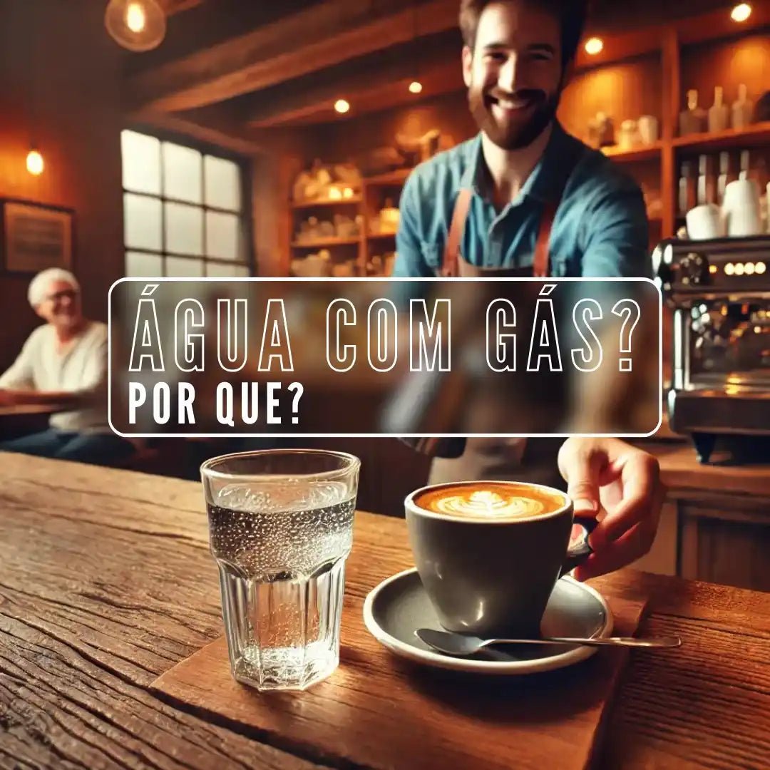 Garçom servindo café acompanhado de água com gás em uma cafeteria, destacando a prática comum.