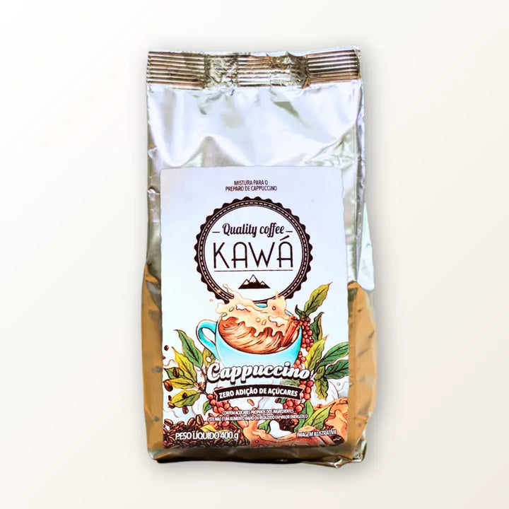 Embalagem do Cappuccino Kawá Zero Açúcar sobre fundo claro, com ilustração de xícara e grãos de café, destacando o visual limpo e artesanal do produto.