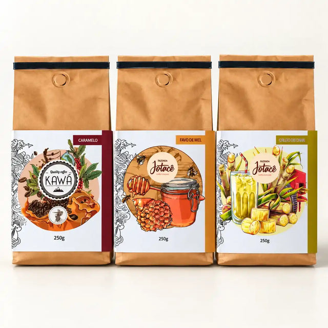 Kit com 3 cafés especiais Fazenda Jotacê 250g: Kawá Caramelo, Favo de Mel e Caldo de Cana em embalagens kraft
